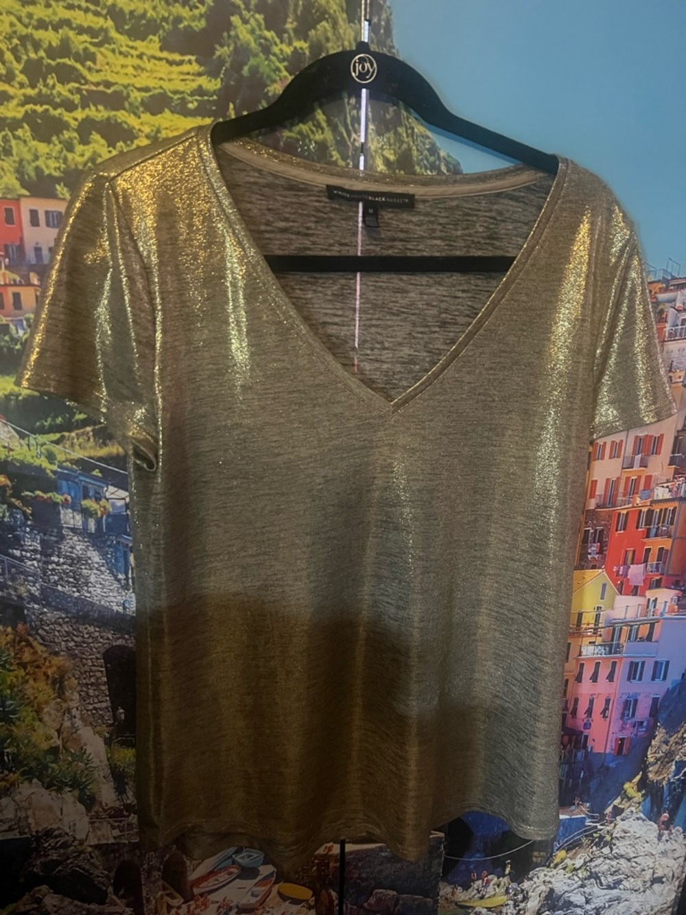 White House Black Market Gold Metallic Shimmer V-Neck Tee Top Size M Casual Glam